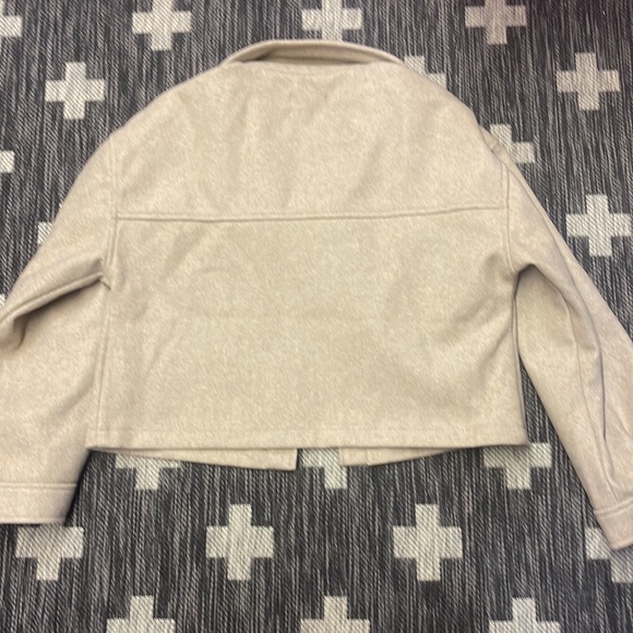 Love Tree Large Jacket Tan Pit To Pit 21” shoulder To Hem 19” - Picture 4 of 4